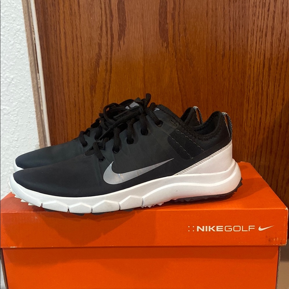 Nike Women’s 7 Fi Impact golf shoes